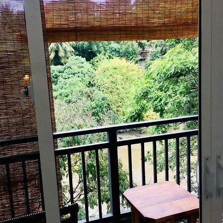 Jenushi Homestay Kandy Exterior foto