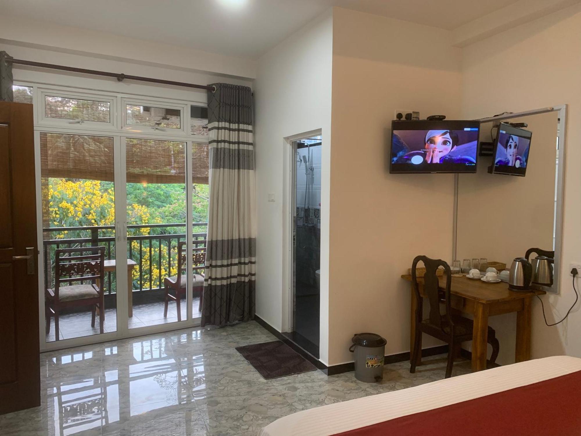 Jenushi Homestay Kandy Exterior foto