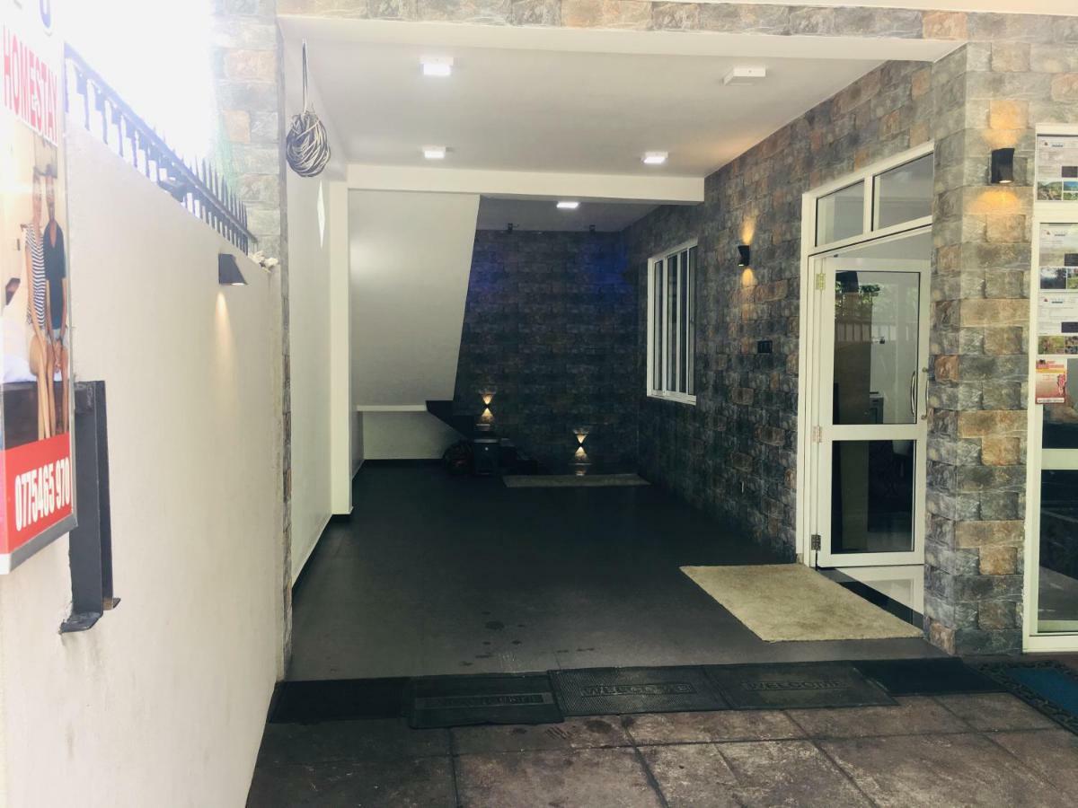 Jenushi Homestay Kandy Exterior foto